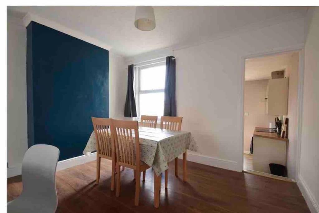 Modern 2 Bedroom Terraced Houseドーバー エクステリア 写真